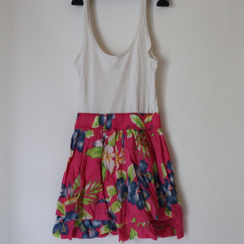 Hollister, Dress
